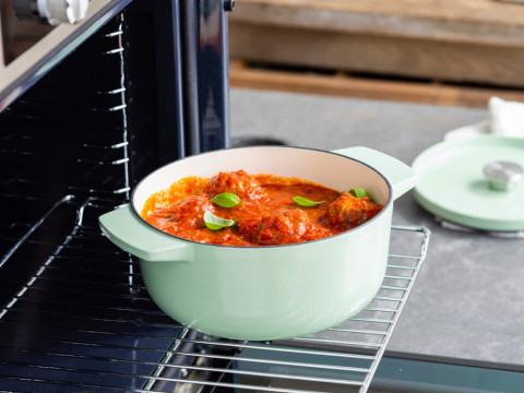 Каструля чавунна з кришкою 3,3 л KitchenAid Cast Iron (CC007433-001)