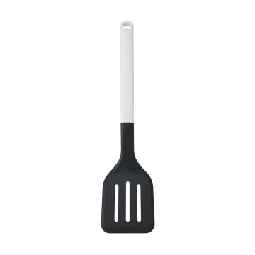 Лопатка с прорезями KitchenAid Classic, 34 см (KHA002OHPNG)