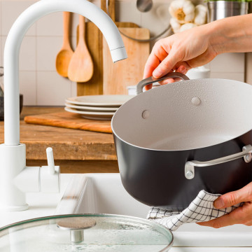 Кастрюля с крышкой 3,1 л KitchenAid Aluminium Ceramic (CC010147-001)