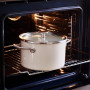 Каструля з кришкою KitchenAid Steel Core, 20 см, 3,7 л, мигдальний крем (CC003266-001), купити в Україні, найкраща ціна – KitchenAid - Фото 1