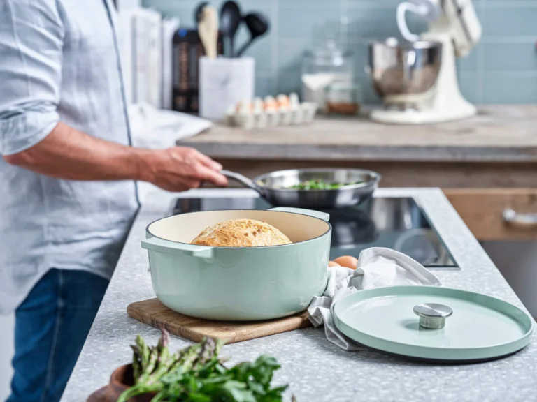 Каструля чавунна з кришкою 3,3 л KitchenAid Cast Iron (CC007433-001)