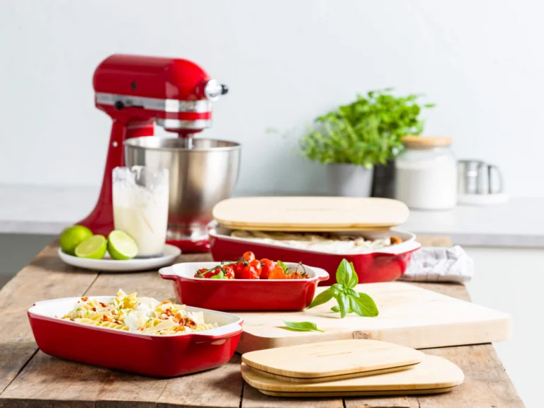 Форма для випікання з кришкою 3,8 л KitchenAid Stoneware (CC006108-001)