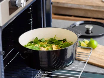 Каструля чавунна з кришкою KitchenAid CC006058-001, 3,3 л, купити в Україні, найкраща ціна – KitchenAid - Фото 1