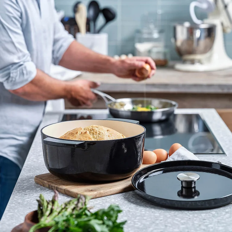 Каструля чавунна з кришкою 5,2 л KitchenAid Cast Iron (CC006061-001)