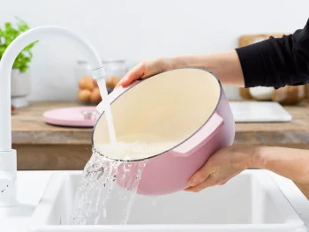Каструля чавунна з кришкою KitchenAid CC007431-001, 5,2 л, купити в Україні, найкраща ціна – KitchenAid - Фото 7