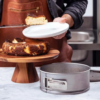 Форма для випікання роз'ємна KitchenAid CC006069-001, 20 см, купити в Україні, найкраща ціна – KitchenAid - Фото 2