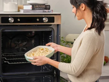 Форма для випікання з кришкою KitchenAid CC007425-001, 1,9 л, купити в Україні, найкраща ціна – KitchenAid - Фото 3