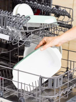 Форма для випікання з кришкою KitchenAid CC007426-001, 3,8 л, купити в Україні, найкраща ціна – KitchenAid - Фото 2