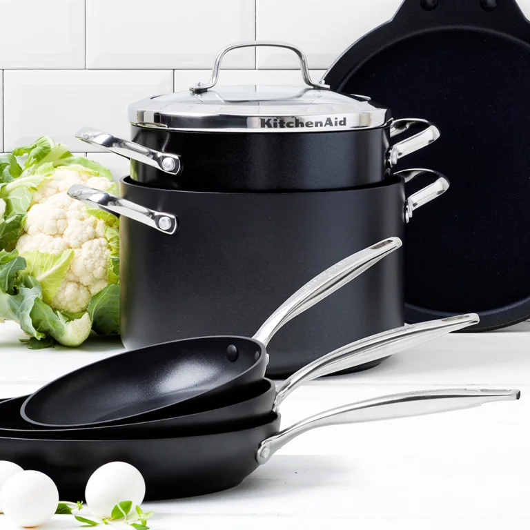 Каструля з кришкою 22 см, 5,3 л KitchenAid Aluline (CW001973-002)