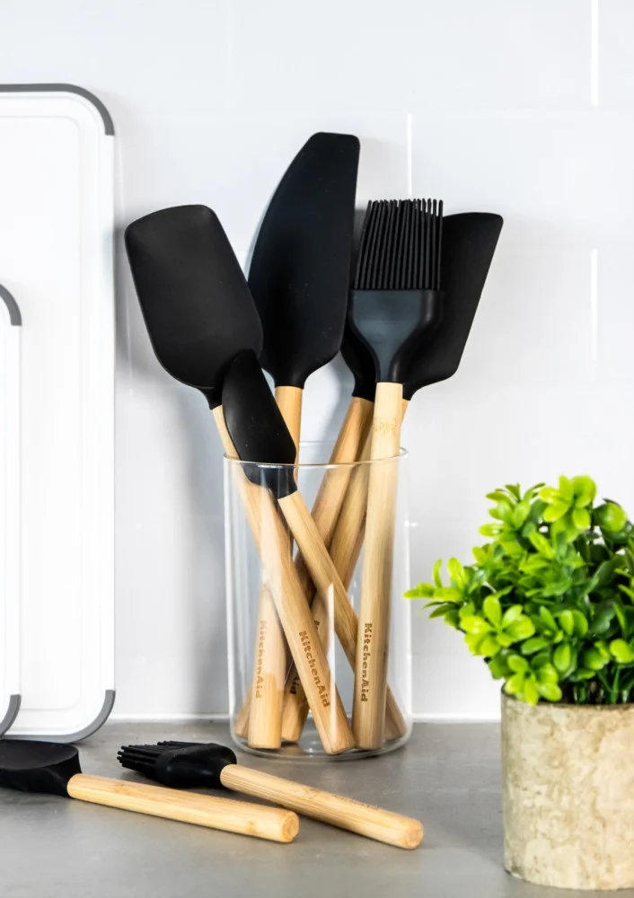 Лопатка для тіста  KitchenAid Classic, 30 см (KQG630OHOBE)