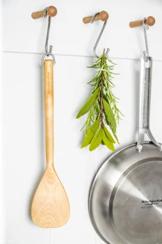 Лопатка кухонна KitchenAid Coreline, 34,2 см, береза (KQR701OHE), купити в Україні, найкраща ціна – KitchenAid - Фото 3