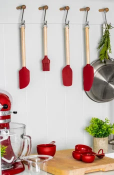 Лопатка для тіста KitchenAid Coreline, 31,8 см, береза, червоний (KQR731OHERE), купити в Україні, найкраща ціна – KitchenAid - Фото 3