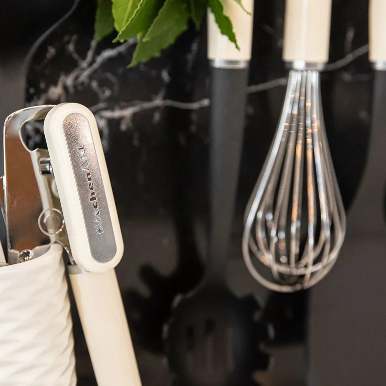 KitchenAid Coreline whisk, 27 cm (KAG060OHACE)