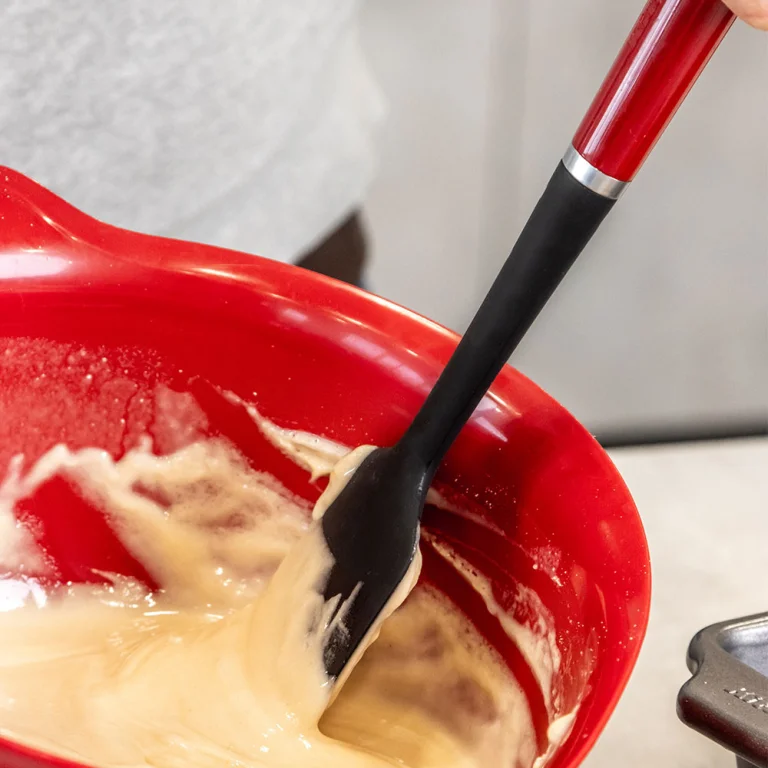 Лопатка для тіста KitchenAid Coreline, 30 см (KAG031OHERE)