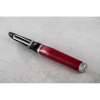 Овочечистка вертикальна KitchenAid Coreline, 21,9 см, червоний (KAG112OHERE), купити в Україні, найкраща ціна – KitchenAid - Фото 1