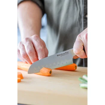 Ніж сантоку KitchenAid Coreline з захисним чохлом для леза, 18 см (KOG7IKSSOHOBA), купить в Украине, лучшая цена – KitchenAid - Фото 1