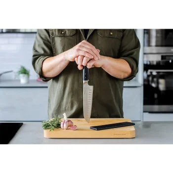 Ніж сантоку KitchenAid Coreline з захисним чохлом для леза, 18 см (KOG7IKSSOHOBA), купить в Украине, лучшая цена – KitchenAid - Фото 9