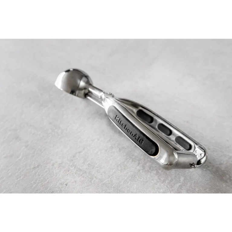 Ложка для морозива або для формування печива KitchenAid Universal, 20,6 см, чорний (KQG148OHOBE)