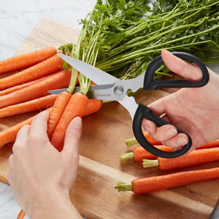 Kitchen scissors KitchenAid Universal, with a protective cover for the blade, 21 cm (KQG351OHOBE)
