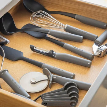 Овочечистка вертикальна KitchenAid Coreline, 22 см, сірий (KAS112OHCGG), купити в Україні, найкраща ціна – KitchenAid - Фото 5