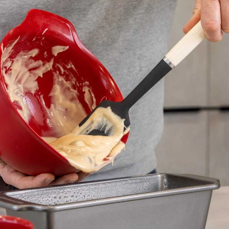 Лопатка для тіста KitchenAid Coreline, 30 см (KAG031OHACE)