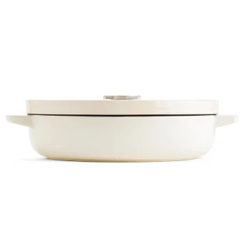 Каструля чавунна з кришкою KitchenAid, 26 см, 2,77 л, мигдальний крем (CC009010-001), купити в Україні, найкраща ціна – KitchenAid - Фото 1