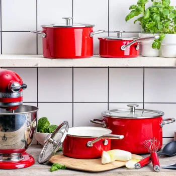Каструля з кришкою KitchenAid Steel Core, 24 см, 6 л, червоний (CC003270-001), купити в Україні, найкраща ціна – KitchenAid - Фото 1