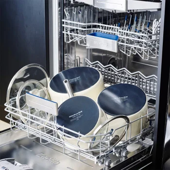 Каструля з кришкою KitchenAid Steel Core, 20 см, 3,7 л, мигдальний крем (CC003266-001), купити в Україні, найкраща ціна – KitchenAid - Фото 3