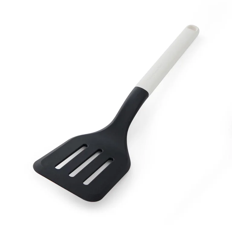 Лопатка з прорізами KitchenAid Classic, 34 см (KHA002OHPNG)