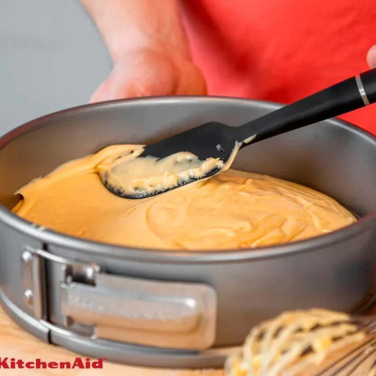 Лопатка для тіста KitchenAid Classic, 30 см, чорний (KHH031OHOBE)