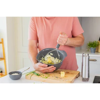 Картоплем'ялка KitchenAid Classic, 25,5 см, сірий (KHA008OHCHGG), купити в Україні, найкраща ціна – KitchenAid - Фото 1