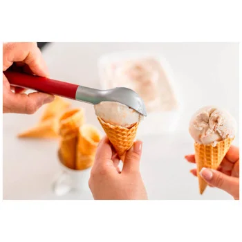 Ложка для морозива KitchenAid Classic, 21,5 см, червоний (KHA117OHEREG), купить в Украине, лучшая цена – KitchenAid - Фото 3