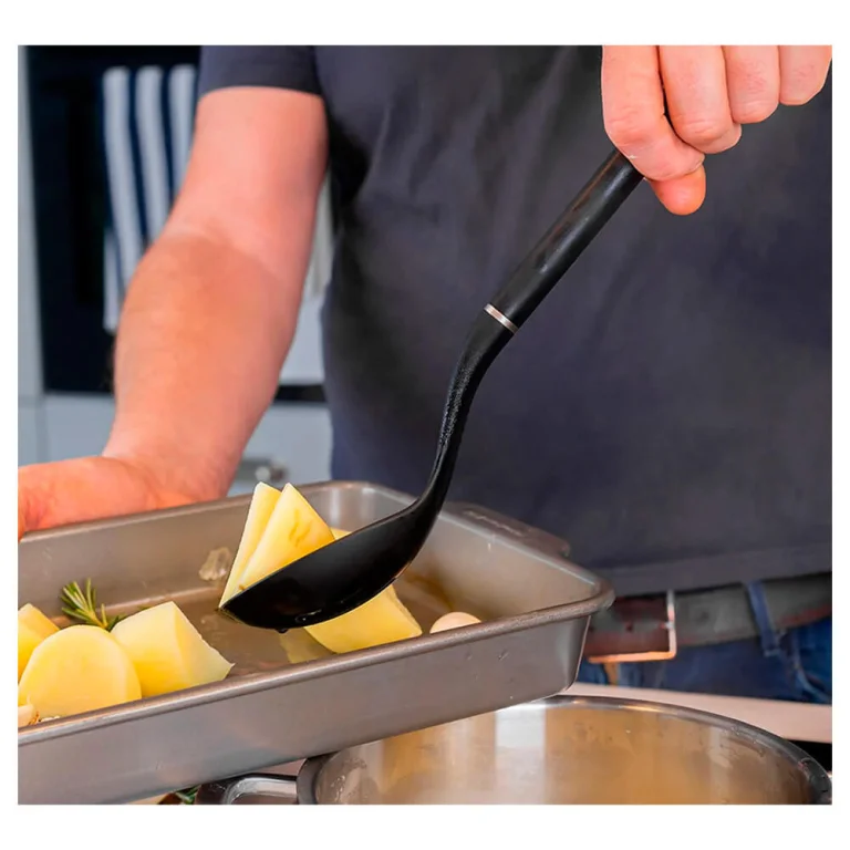 Slotted kitchen spoon KitchenAid Classic, 34 cm (KHH004OHOBEG)