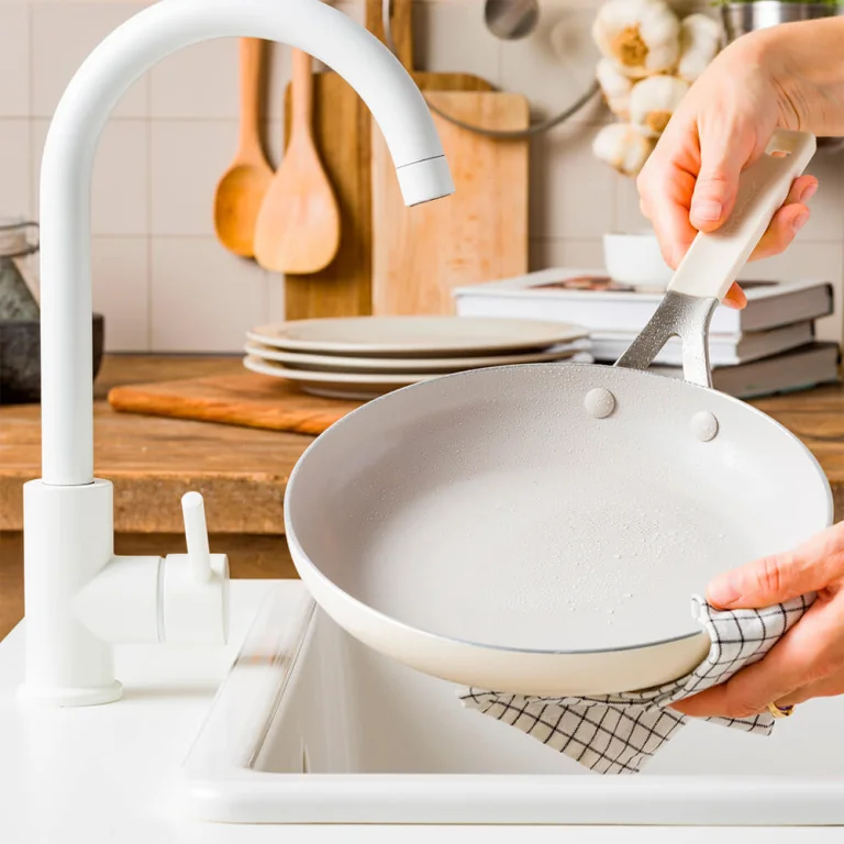 Сковорода 28 см KitchenAid Aluminium Ceramic (CC009718-001)