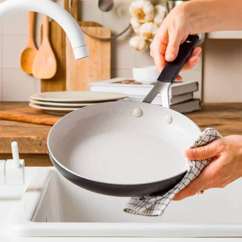 Купити сковорідку KitchenAid CC010435-001 Cmodel за 2 399 грн — офіційний магазин KitchenAid - Фото 7